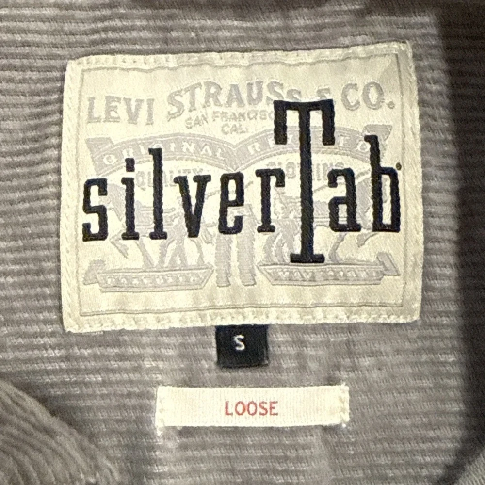 Levi's Silver Tab Gray Corduroy Long Sleeve Shirt Men's A Loose Fit 2 Pocket